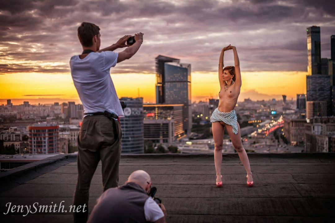 6_Some_backstage_shots_Jeny_Smith