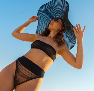 jeny-smith-sheer-bikini_17