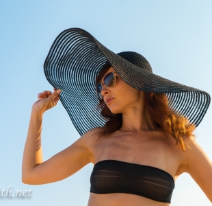 jeny-smith-sheer-bikini_19