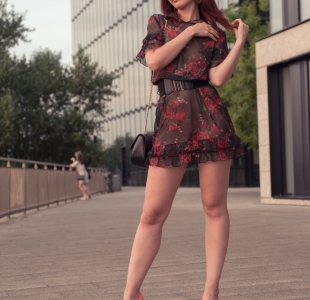 jeny-smith-transparent-dress-000007