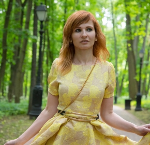 jeny-smith-yellow-dress_02