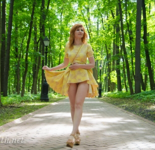 jeny-smith-yellow-dress_10