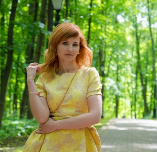 jeny-smith-yellow-dress_11