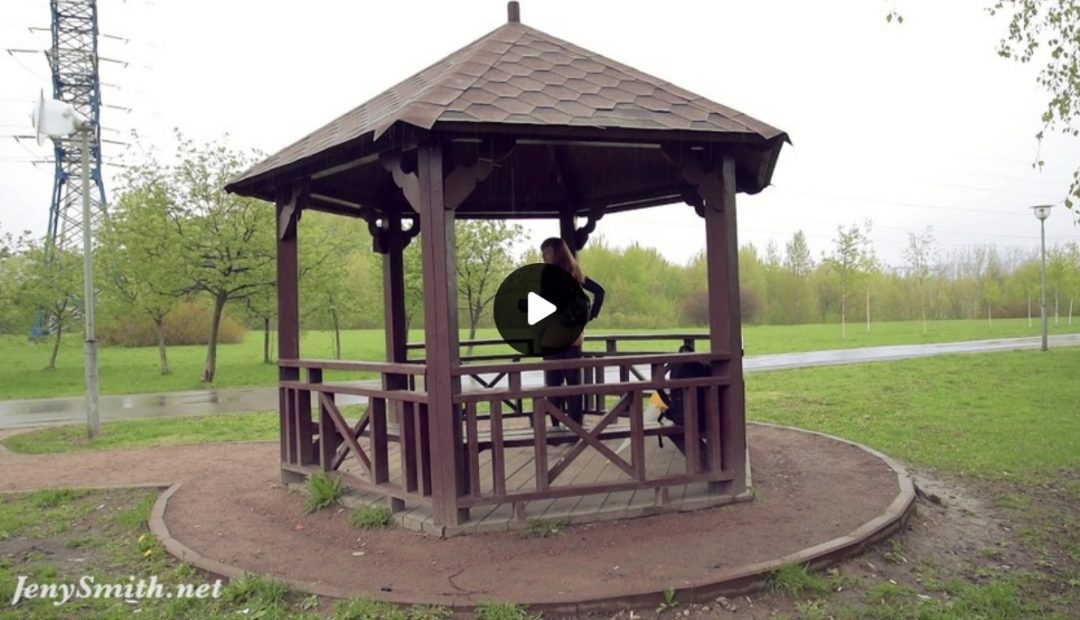 Video: Jeny Smith Naked Outside in: Weather I Like